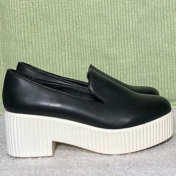 Shellys London Shoes - Shelly’s London Women's Black Leather Platform Slip On Shoes - Size US 6